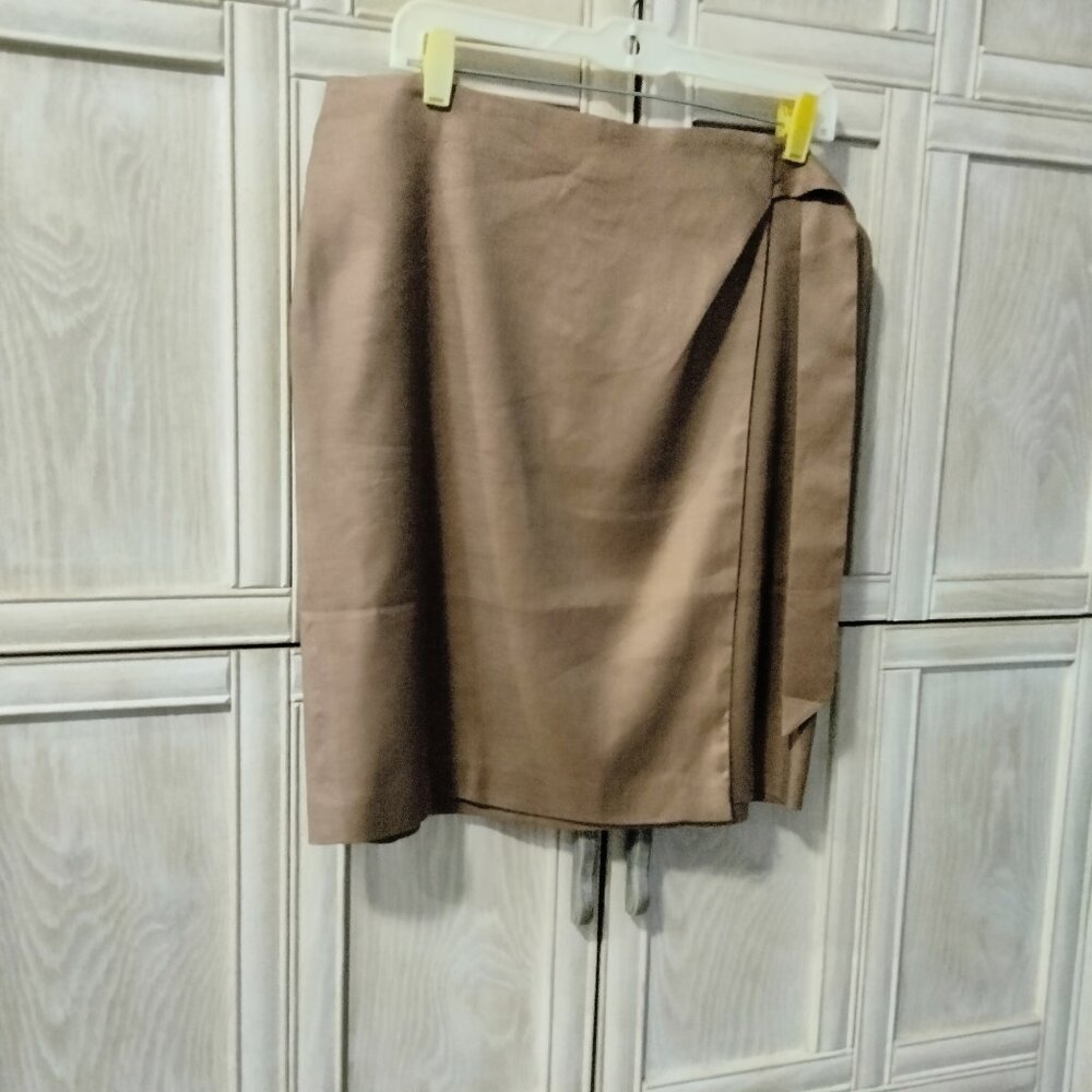 White House Black Market Faux Wrap Skirt, Linen Blend, Sandalwood, Size 12, NWT